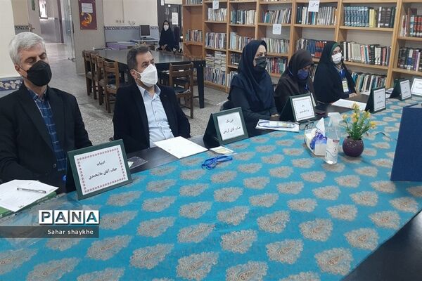 برگزاری جشنواره همیار معلم در پژوهش‌سرای بوعلی سینا ملارد