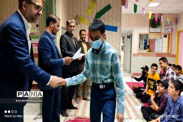 سفره مهمانی خدا در دبیرستان شهید مطهری  کاشمر
