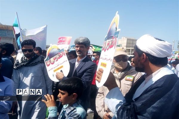 حضور پرشور دانش‌آموزان و فرهنگیان چابهار در راهپیمایی روز قدس