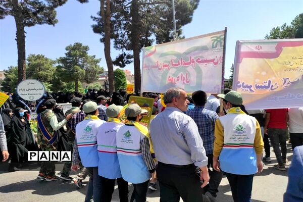 حضور دانش‌آموزان پیشتاز در راهپیمایی روز قدس نیشابور
