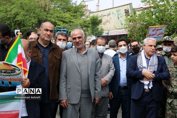 حضور پرشور فرهنگیان و دانش‌آموزان آذربایجان غربی در راهپیمایی روز قدس