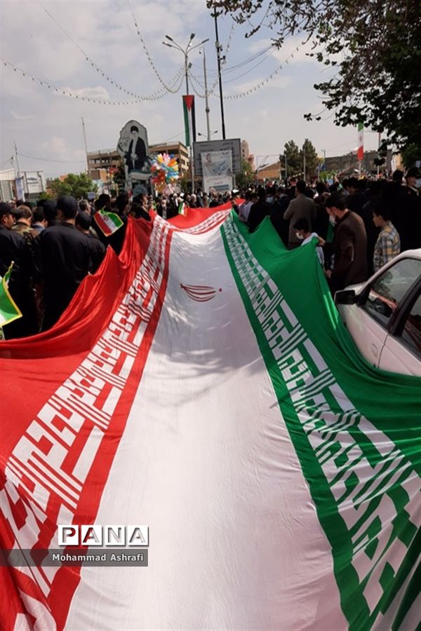 حضور پرشور فرهنگیان و دانش‌آموزان آذربایجان غربی در راهپیمایی روز قدس