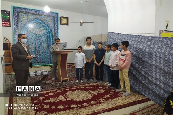 تجلیل از قاریان دانش‌آموز، خلیل آبادی