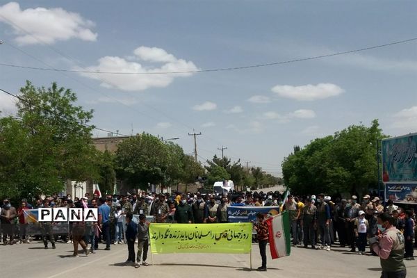 حضور دانش‌آموزان پیشتاز سازمان دانش‌آموزی سرچهان در راهپیمایی روز قدس