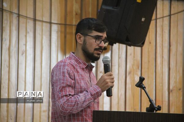 برگزاری جشن تکلیف دانش‌آموزان دبیرستان شهید‌باهنر شهرستان بهبهان