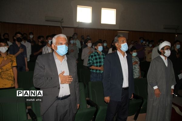 برگزاری جشن تکلیف دانش‌آموزان دبیرستان شهید‌باهنر شهرستان بهبهان