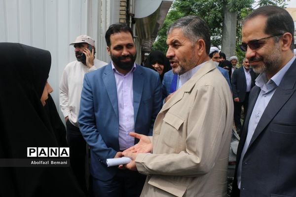 برپایی غرفه همگام با کودکان مظلوم فلسطین در قم