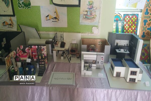 نمایشگاه هنرهای‌ دستی و دستاوردهای هنرجویان هنرستان بنت‌الهدی صدر شهرستان داراب