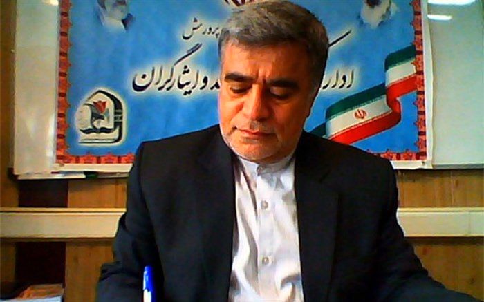 آموزگاران، دبیران و مربیان توانستند مدار انسانیت را کماکان پُرفروغ در گردش نگاه دارند