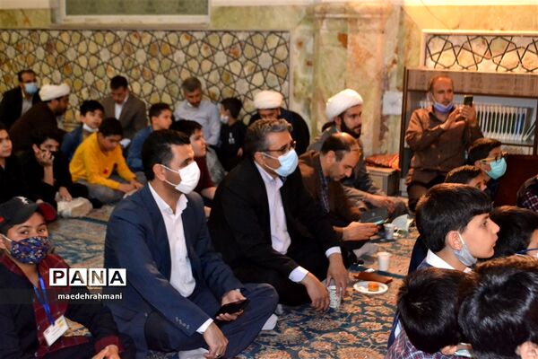 مراسم افطاری دانش‌آموزان کم‌برخوردارآموزشگاه خردورز ناحیه دو شهرری