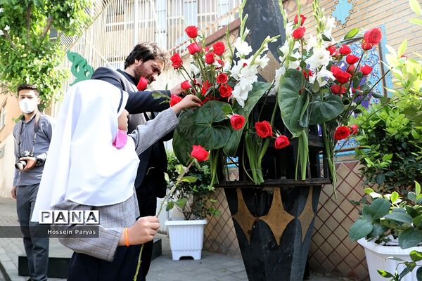 آیین گلباران محل شهادت استاد مرتضی مطهری