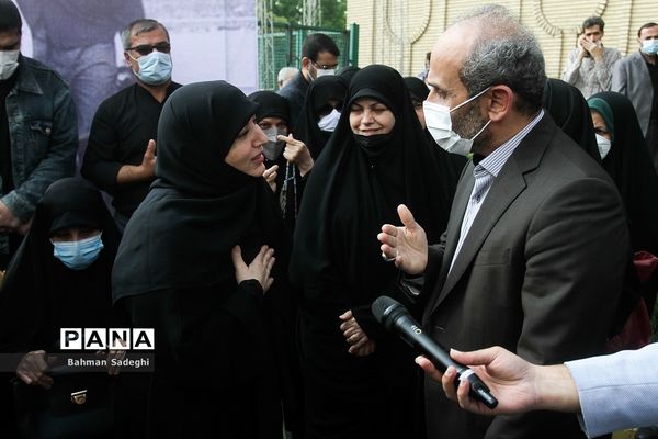 مراسم تشییع نادر طالب‌زاده