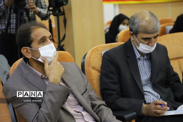نشست مدیرکل آموزش و پرورش استان کرمانشاه با اصحاب رسانه در آستانه هفته معلم