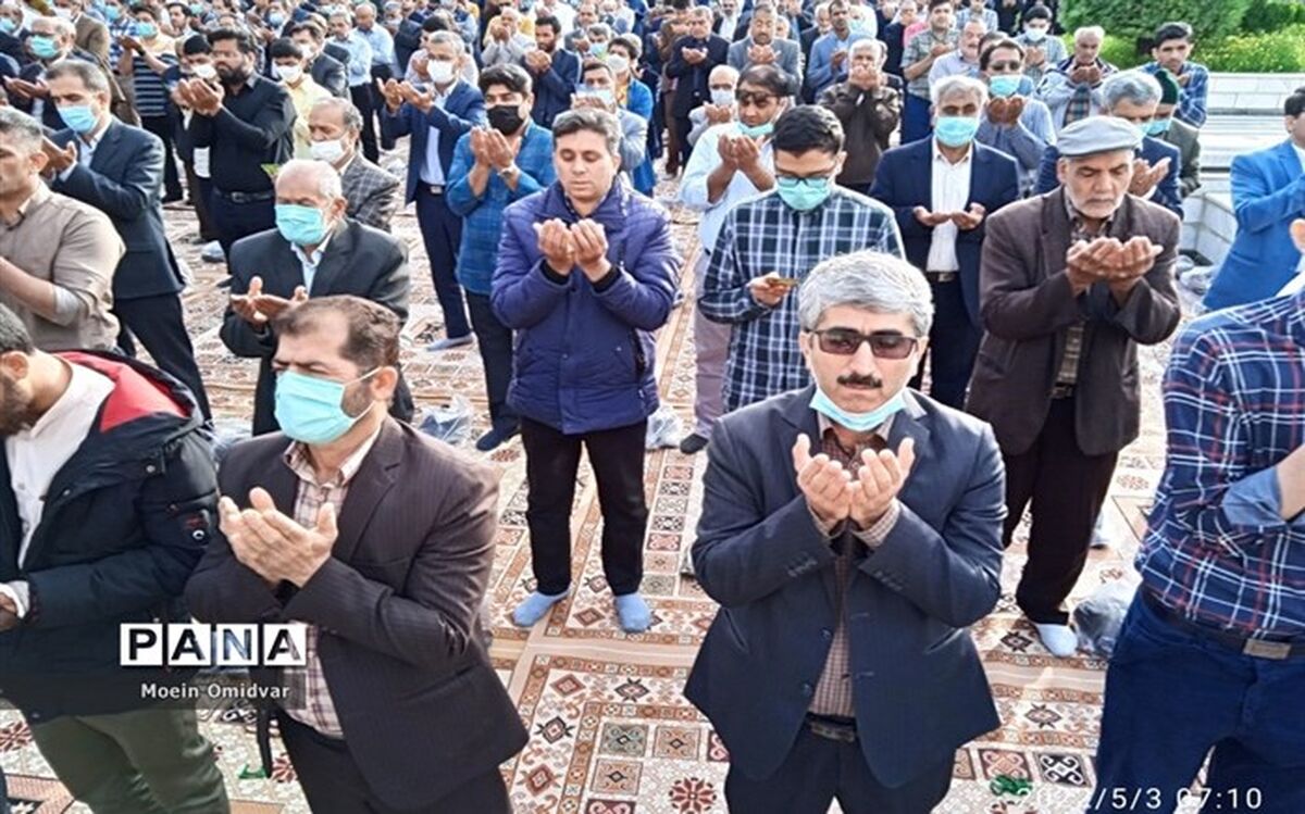 اقامه نماز عید فطر در دانشگاه تهران به امامت آیت‌الله صدیقی