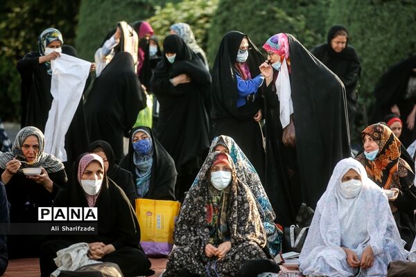 اقامه نماز عید سعید فطر در تهران