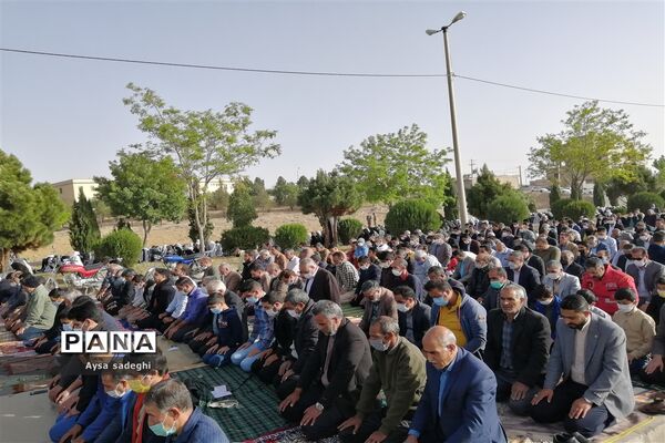 اقامه نماز عید فطر در اقلید