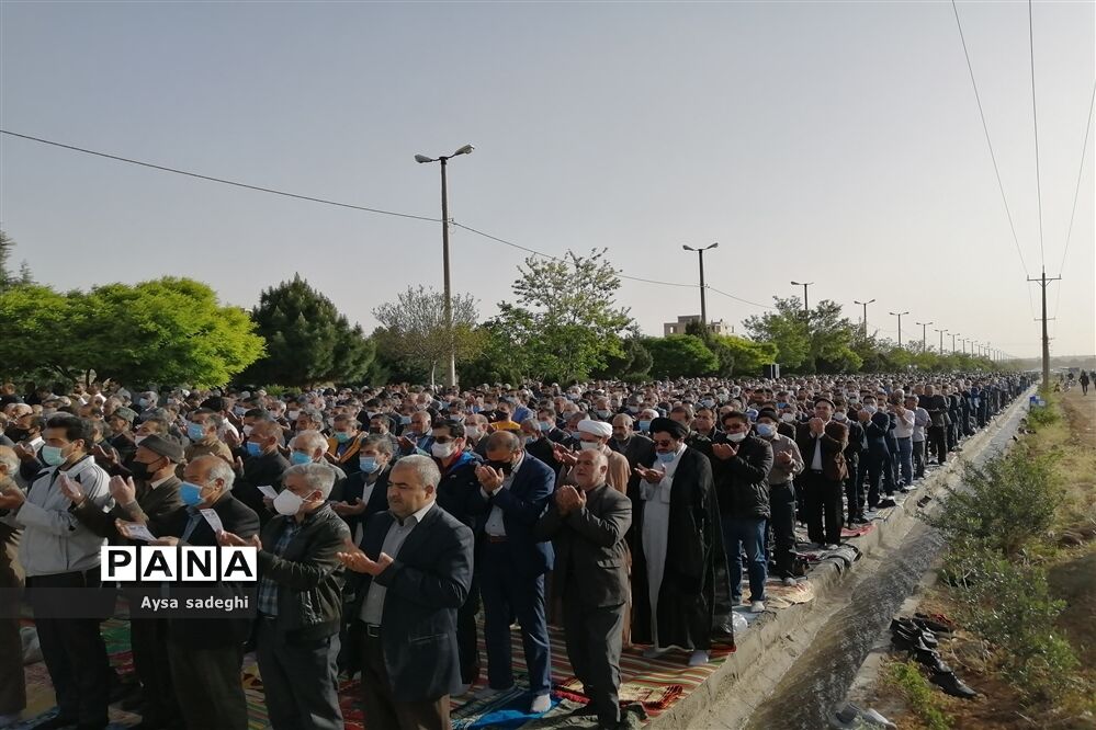 اقامه نماز عید فطر در اقلید