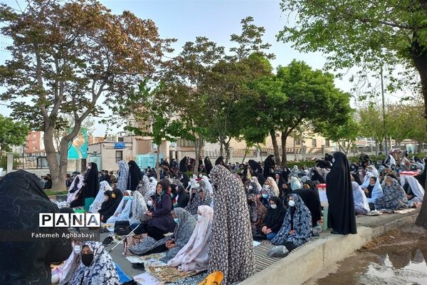 نماز عید فطر در مصلای امام خمینی(ره)  شهرکرد