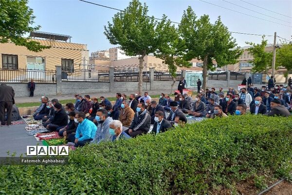 نماز عید فطر در مصلای امام خمینی(ره)  شهرکرد