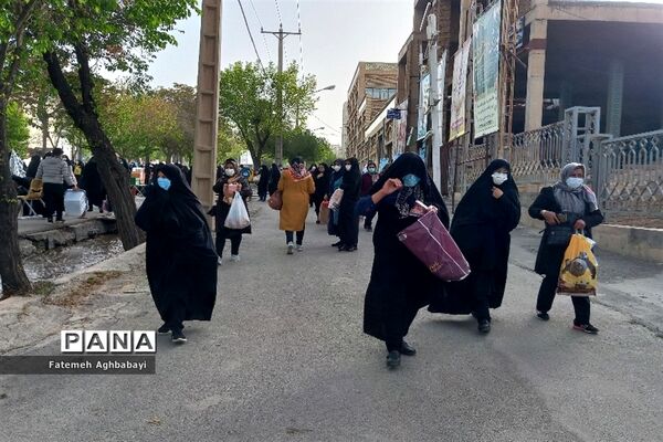 نماز عید فطر در مصلای امام خمینی(ره)  شهرکرد