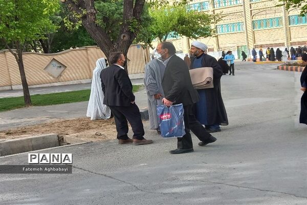 نماز عید فطر در مصلای امام خمینی(ره)  شهرکرد