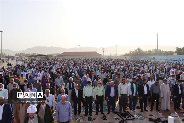 اقامه نماز عید سعید فطر در امیدیه