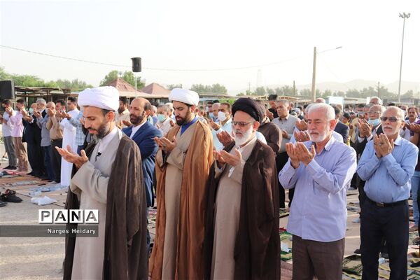 اقامه نماز عید سعید فطر در امیدیه