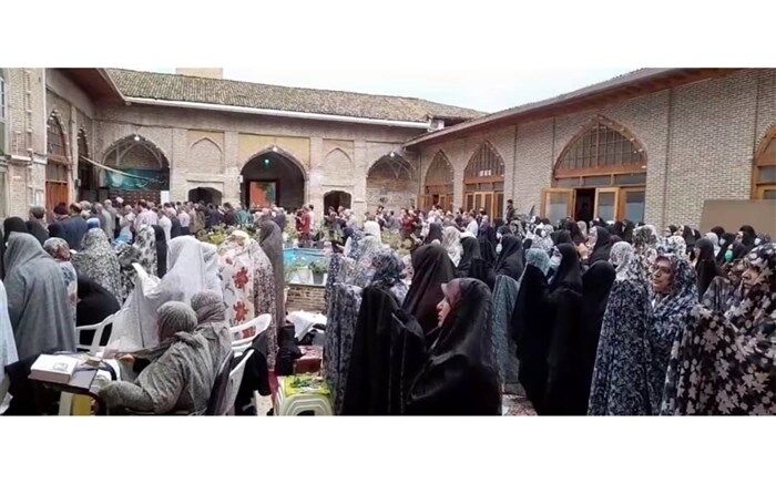 اقامه نماز عید سعید فطر در شهرستان بابل
