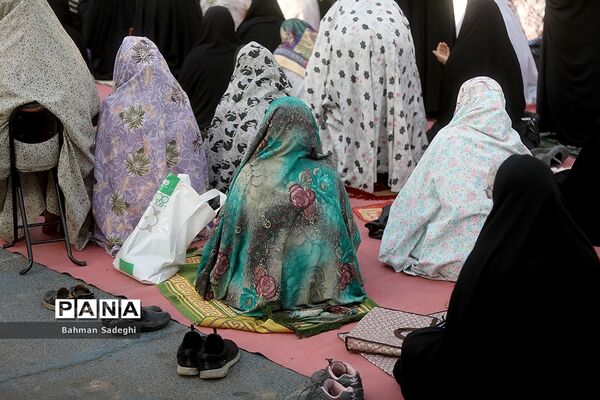 نماز عید سعید فطر در شهرک اکباتان