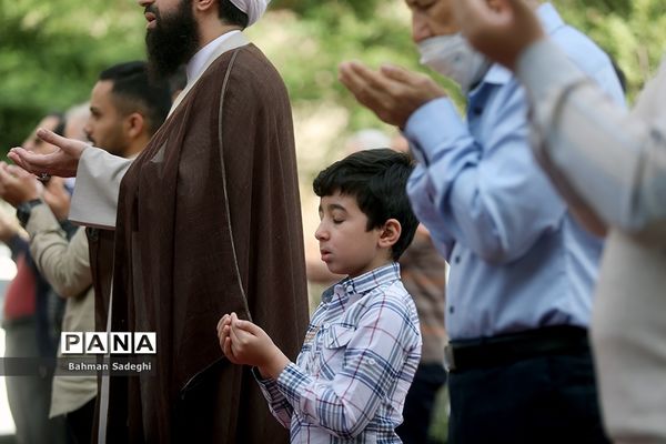 نماز عید سعید فطر در شهرک اکباتان