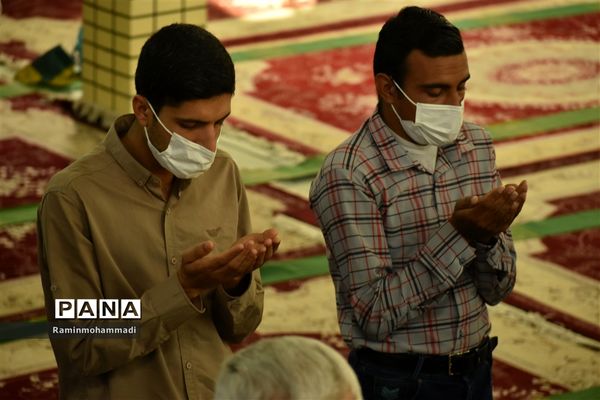 اقامه نماز عید سعید فطر در خاوران به امامت حجت الاسلام والمسلمین جعفری