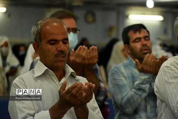 اقامه نماز عید سعید فطر در خاوران به امامت حجت الاسلام والمسلمین جعفری