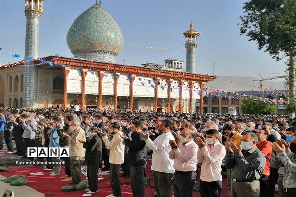 برگزاری باشکوه نماز عید فطر در حرم مطهر شاهچراغ(ع)