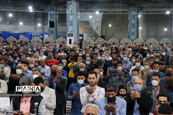 اقامه نماز عید سعید فطر در شهرستان قدس