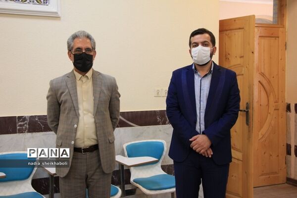 بازدید از دبیرستان تیزهوشان به مناسبت روز سمپاد