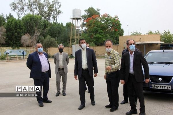 بازدید از دبیرستان تیزهوشان به مناسبت روز سمپاد