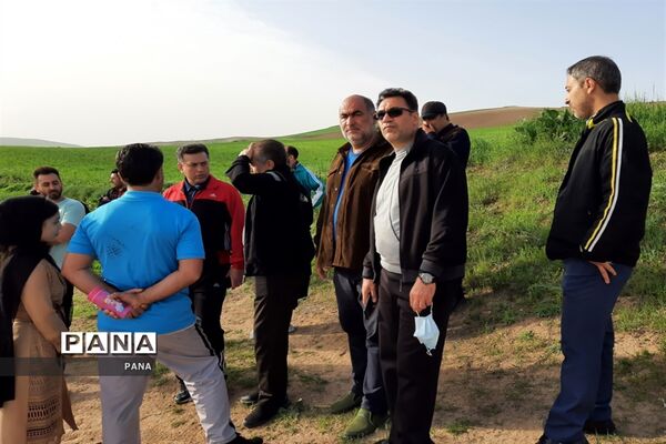 کوهپیمایی فرهنگیان بسیجی به‌مناسبت گرامیداشت هفته معلم در ارومیه