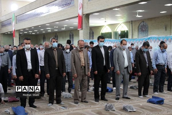 حضور مدیرکل آموزش و پرورش شهرستان‌های استان تهران در نماز جمعه اسلامشهر