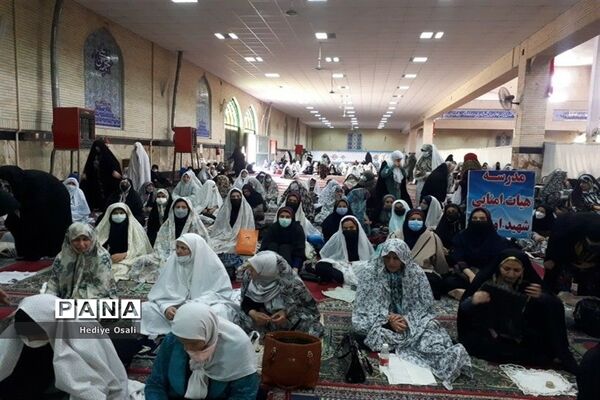 حضور مدیرکل آموزش و پرورش شهرستان‌های استان تهران در نماز جمعه اسلامشهر