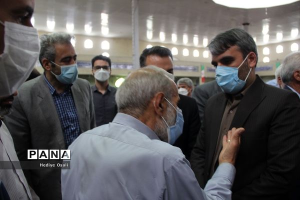 حضور مدیرکل آموزش و پرورش شهرستان‌های استان تهران در نماز جمعه اسلامشهر