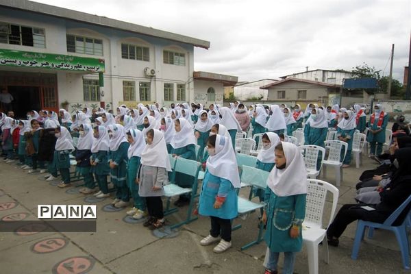 مراسم گرامیداشت مقام معلم و هفته سلامت در دبستان تربیت شهرستان گلوگاه