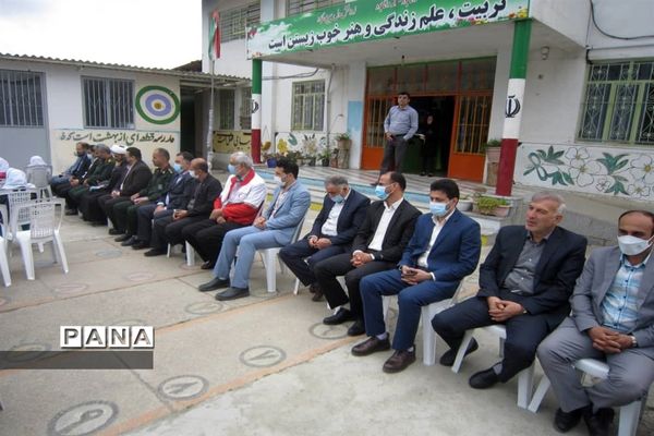 مراسم گرامیداشت مقام معلم و هفته سلامت در دبستان تربیت شهرستان گلوگاه