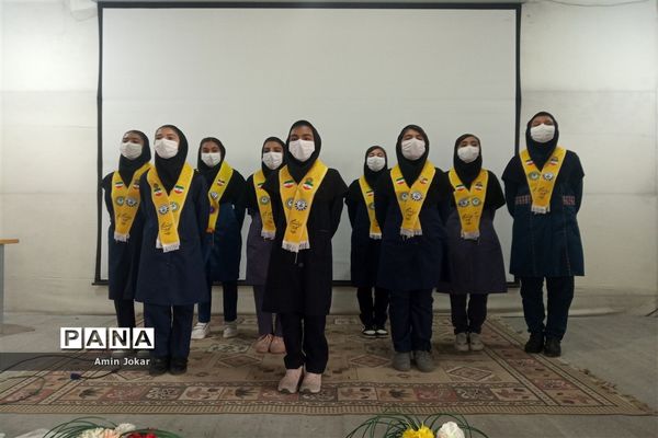 اجرای طرح میثاق با ولایت با حضور مربیان و دانش‌آموزان پیشتاز در داراب