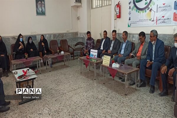 دیدار با دبیران آزاده و جانباز و ایثارگر به مناسبت هفته گرامیداشت مقام معلم