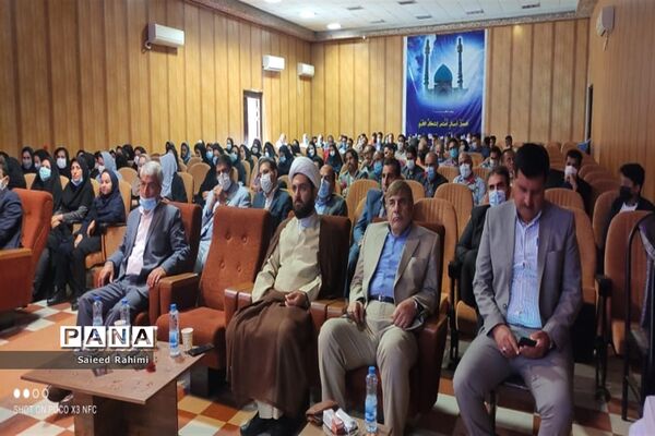 جشن تجلیل از معلمان نمونه شهرستان شوش