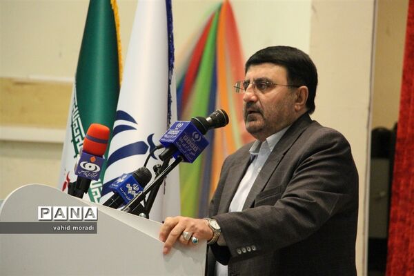 آیین گرامیداشت مقام شامخ معلم در کرمانشاه
