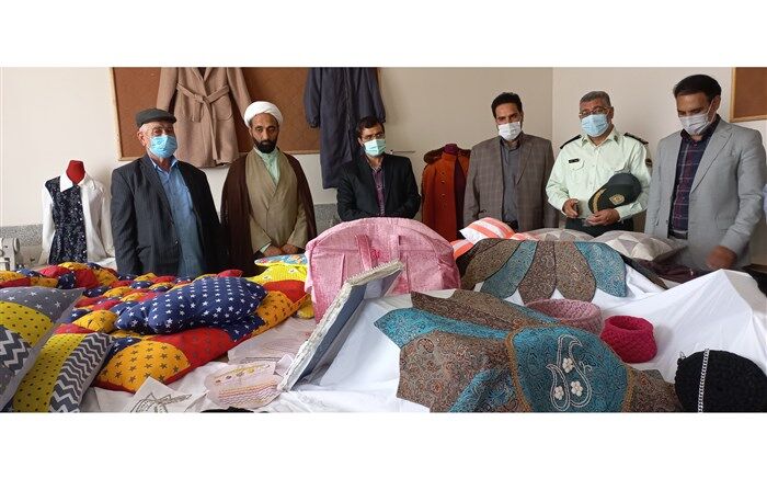 افتتاح نمایشگاه هنرجویان هنرستان فاطمه الزهرا (س) فیروزه