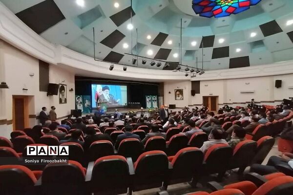 همایش تجلیل از معلمان نمونه استان بوشهر