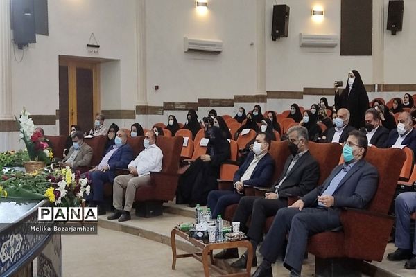 همایش تجلیل از معلمان نمونه استان بوشهر