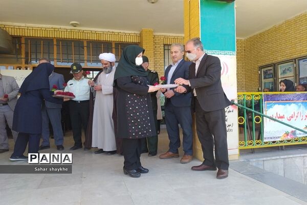 آیین سپاس معلم  سازمان دانش آموزی ملارد در دبیرستان شهید همت